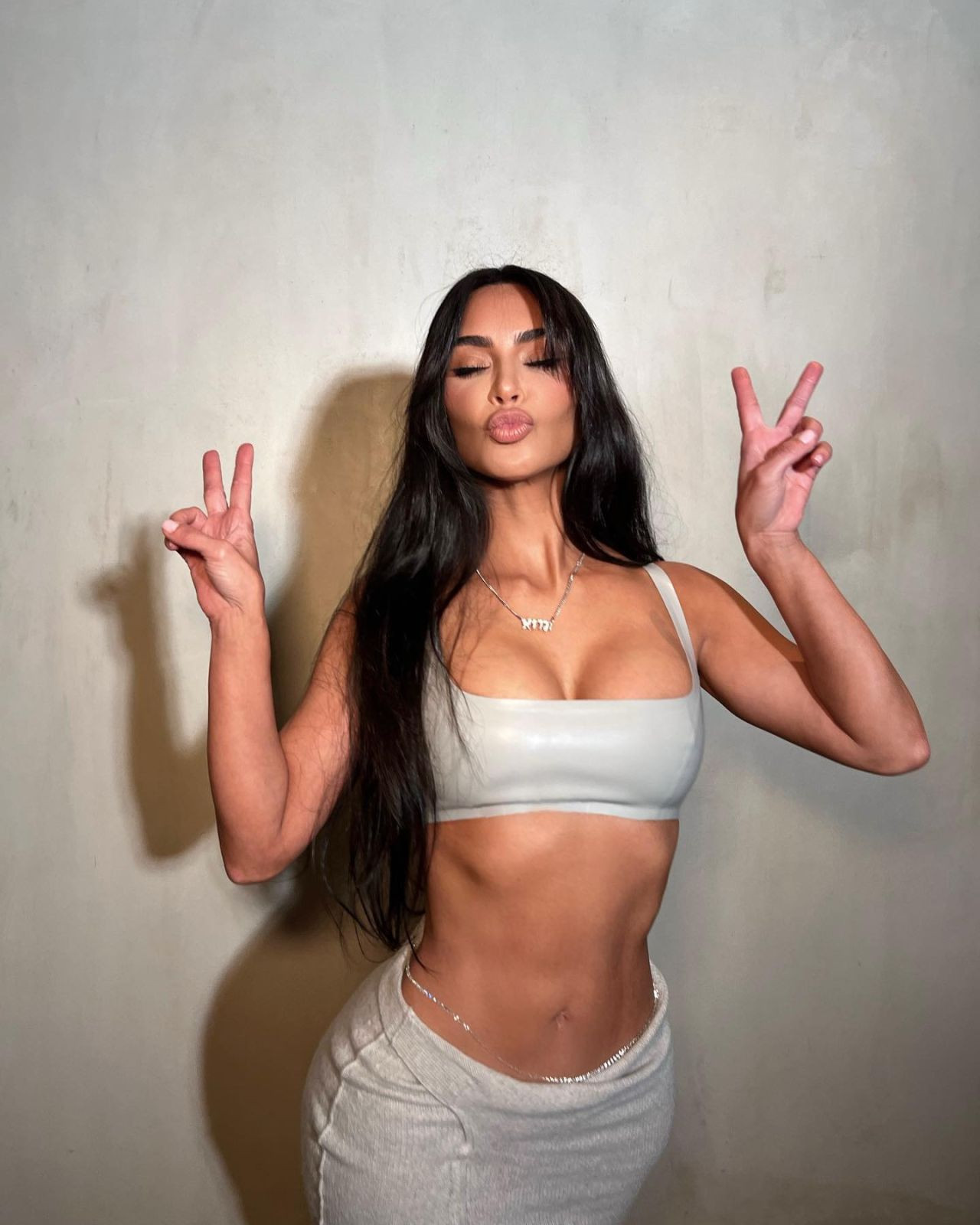 Ким Кардашян (Kim Kardashian)