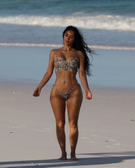 Kim Kardashian - Bikini Shoot February 2025 фото №1412514