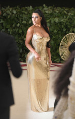 Kim Kardashian – 2018 MET Costume Institute Gala in NYC фото №1068371