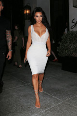 Kim Kardashian фото №1088575