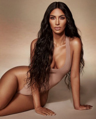 Kim Kardashian – KKW Beauty Classic Collection 2018 фото №1089428