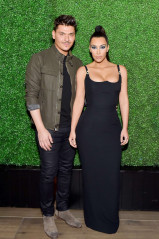 Kim Kardashian – KKW x Mario Dinner at Jean-Georges Beverly Hills  фото №1058453