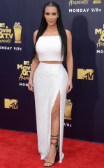 Kim Kardashian-MTV Movie Awards 2018 фото №1078520