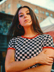 Kira Kosarin – Photoshoot March 2020 фото №1260730