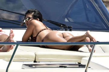 Kourtney Kardashian фото №1205264