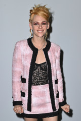 Kristen Stewart - Chanel Runway Show in Paris 10/05/2021 фото №1315027