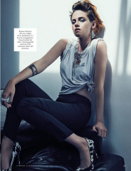 KRISTEN STEWART in Io Donna Del Corriere Della Sera, January 2020 фото №1244162