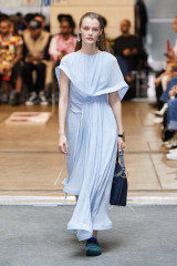 Kristina Grikaite - JW Anderson Menswear Spring/Summer 2020 Show in Paris фото №1191015