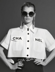Kristina Grikaite - Chanel Eyewear Spring/Summer 2019 Campaign фото №1167748