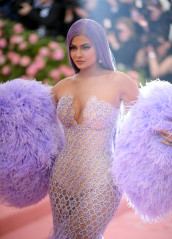  Kylie Jenner – 2019 Met Gala  фото №1170122