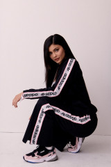 Kylie Jenner for Adidas Originals Falcon Fall/Winter 2018 Campaign фото №1096036