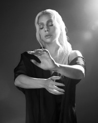 Lady Gaga for Dom Pérignon The Labor of Creation 2023 campaign by Mario Sorrenti фото №1372993