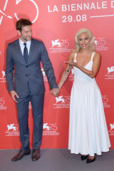 Lady Gaga at the 75th Venice International Film Festival  фото №1096887