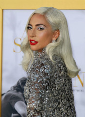 Lady Gaga – “A Star Is Born” Premiere in Los Angeles фото №1104333