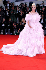 Lady Gaga – “A Star is Born” Red Carpet at Venice Film Festival фото №1097696
