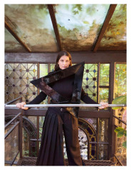 Laetitia Casta ~ Harper’s Bazaar France Dec 2024/Jan 2025 by Juergen Teller фото №1407931
