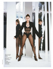 LAETITIA CASTA in Elle Magazine, France January 2020 фото №1241889