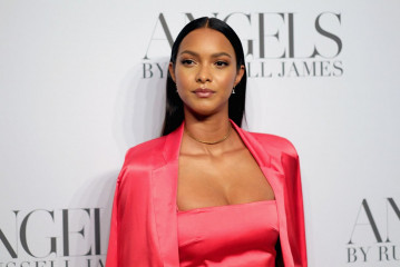 Lais Ribeiro – “ANGELS” Book Launch and Exhibit in NYC фото №1099562