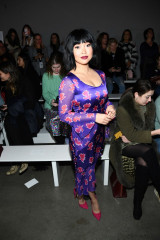 Lana Condor – Prabal Gurung Show at NYFW in NYC фото №1141381