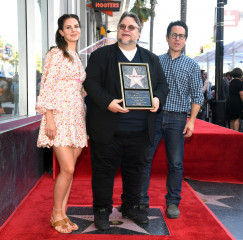 Lana Del Rey - Hollywood Walk of Fame Ceremony Honoring G.del Toro 08/06/2019 фото №1207901