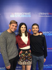 Lana Del Rey - Seacrest Studios in Children's Medical Center in Dallas 02/08/18 фото №1172874