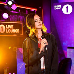 Lana Del Rey - BBC Radio 1 in London 07/23/2019 фото №1219343