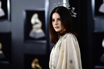 Lana Del Rey - 60th Annual Grammy Awards in New York 01/28/2018 фото №1166397