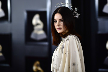 Lana Del Rey - 60th Annual Grammy Awards in New York 01/28/2018 фото №1166397