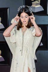 Lana Del Rey -  60th Annual Grammy Awards 01/28/2018 фото №1035941