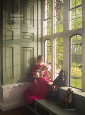 Laura Carmichael – Town & Country UK Autumn 2019 Issue фото №1212754