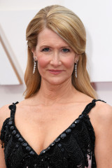 Laura Dern - 92nd Annual Academy Awards in Los Angeles (Arrival) / 09.02.2020 фото №1270752