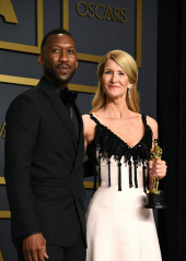 Laura Dern - 92nd Annual Academy Awards in Los Angeles (Press Room) / 09.02.2020 фото №1270748