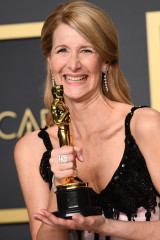 Laura Dern - 92nd Annual Academy Awards in Los Angeles (Press Room) / 09.02.2020 фото №1270743