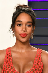 Laura Harrier – 2019 Vanity Fair Oscar Party фото №1147532