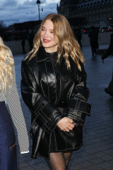 Lea Seydoux - LV Womenswear F/W show Paris Fashion Week, March 5, 2024 фото №1390469