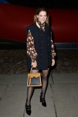 Lea Seydoux- Louis Vuitton show during Paris Fashion Week фото №1150262