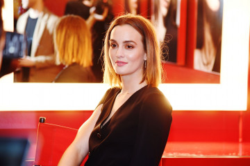 Leighton Meester - The Armani Box Pop-Up Store Grand Opening in LA 02/06/2019 фото №1343290