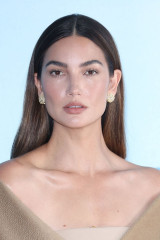 Lily Aldridge - Out at Milan Fashion Week Spring/Summer 2023 фото №1354367