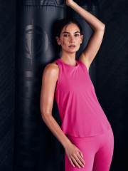 Lily Aldridge for Beyond Yoga фото №1391759