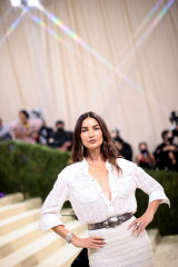 Lily Aldridge - MET Gala 2021: In America. A Lexicon Of Fashion 09/13/2021 фото №1311017