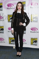 Lily Collins фото №624114