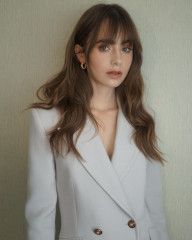 Lily Collins  фото №1341918