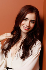 Lily Collins фото №671850