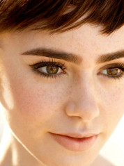 Lily Collins фото №729195