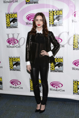Lily Collins фото №623441