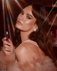 Lily James - Charlotte Tilbury 'Holiday 2022 Campaign' фото №1352771