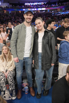 Lily James - Cavaliers vs. Knicks Game in New York 04/23/2023 фото №1369615