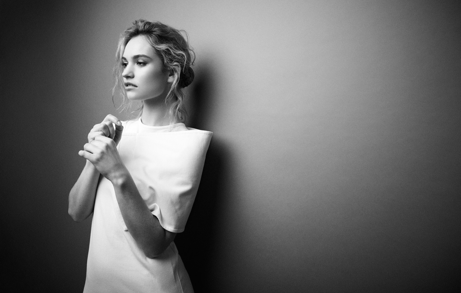 Лили Джеймс (Lily James)