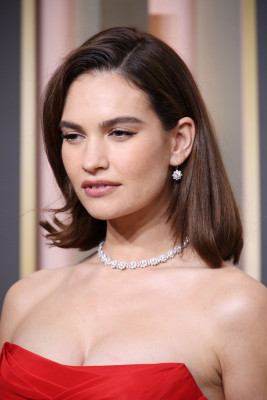 Lily James - 80th Annual Golden Globe Awards 01/10/2023 фото №1362015