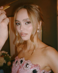 Lily-Rose Depp - Met Gala in New York 09/13/2021 фото №1336741